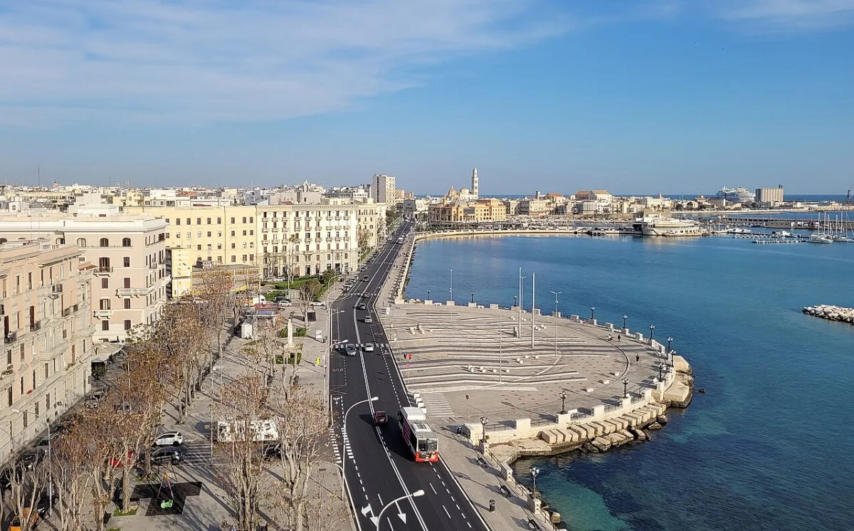 Bari photo