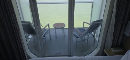 Nice Balcony, great sliding door